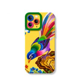iPhone 16 Pro - Yellow